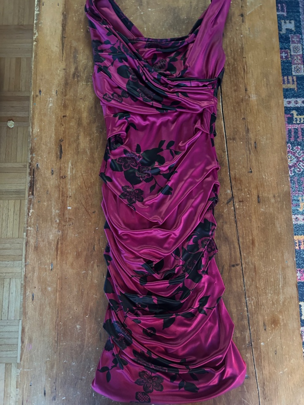 Le Château Magenta Satin Ruched Bodycon Dress – Floral Print Cocktail Size S